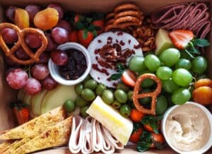 discover a variety of delicious snacks to satisfy your cravings! from savory delights to sweet treats, find the perfect bite-sized options for any occasion. explore new flavors and indulge in your favorites today!
